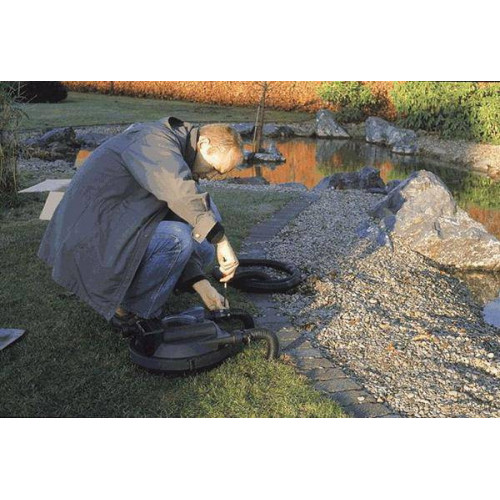 zakopání tlakové filtrace Pondopress 10000 do země